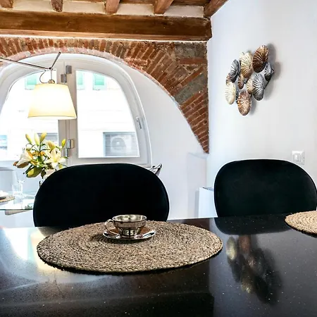 Palazzovilla Historic Building Luxury Apartment