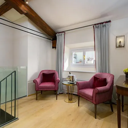 Apartment Marchesa Olympia - La Dimora Degli Affreschi *