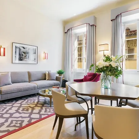 Marchesa Olympia - La Dimora Degli Affreschi Apartment