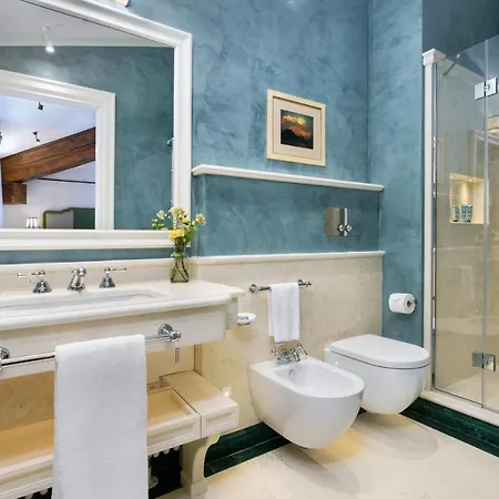 Apartment Marchesa Olympia - La Dimora Degli Affreschi Florence