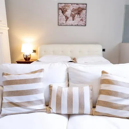 Luxury - City Center Apartment *
