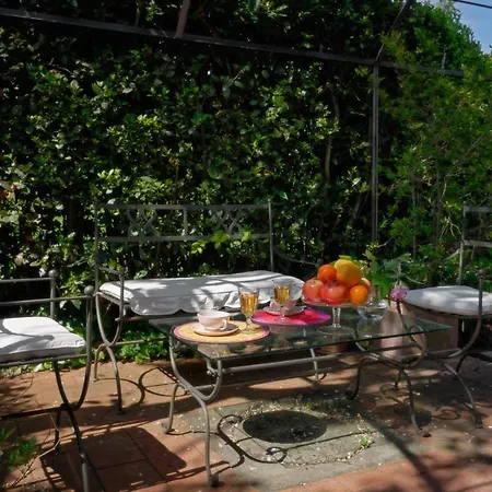 Apartment Garden Duomo House