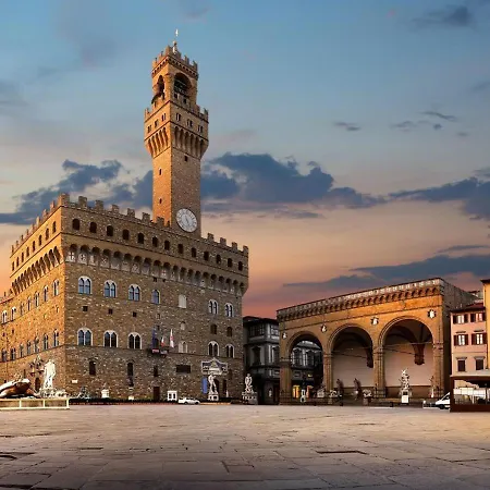 Con Piscina Riscaldata Vicina Al Centro Firenze