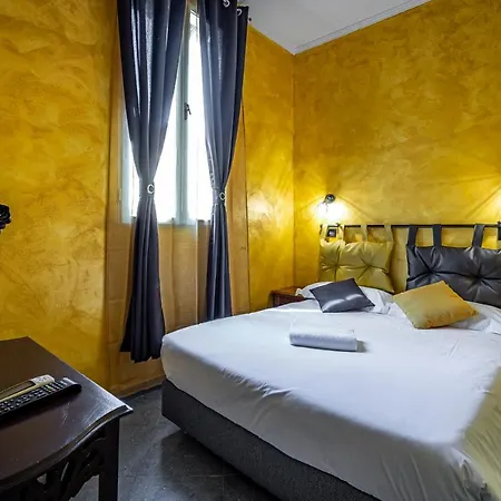 ḥọṭẹḷ ṿẹṇẹṭọ !! Centro Storico Di ƒirenze !!! Con Access Ztl Hotel Firenze