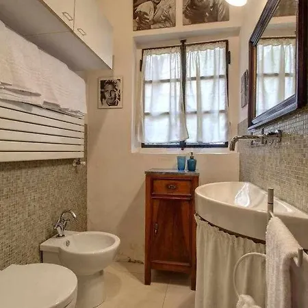 Il Tulipano With Patio Апартаменты *