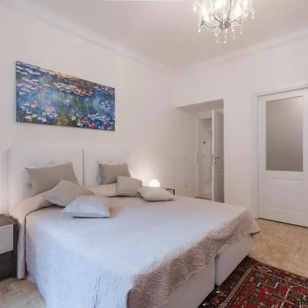 Bargello Cozy With Two Bedrooms *