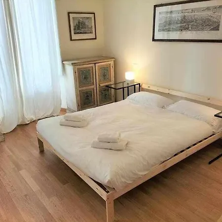 Malenchini 1 Apartment