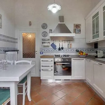 Apartment Santa Croce Elegant With Garage
