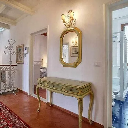 Apartment Santa Croce Elegant With Garage