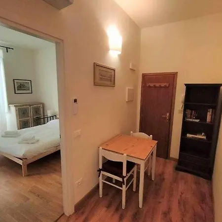 Apartment Malenchini 1 *