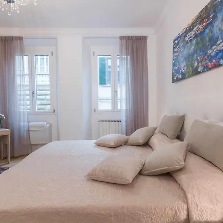 Bargello Cozy With Two Bedrooms *