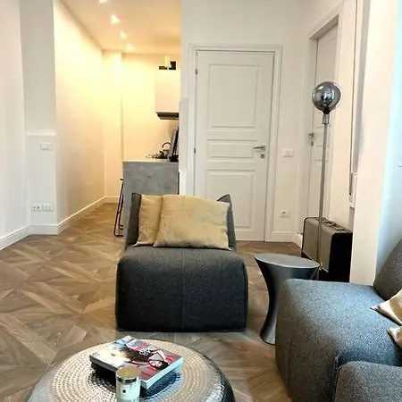 Apartment Center San Lorenzo Market 1bdrm Apt *