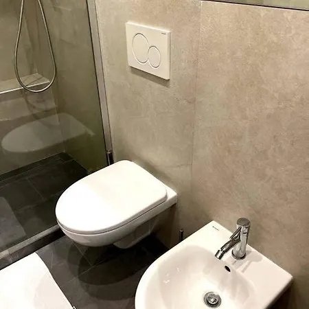 Center San Lorenzo Market 1bdrm Apt