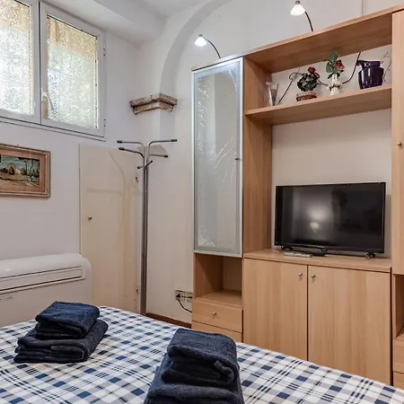 Apartment In San Frediano