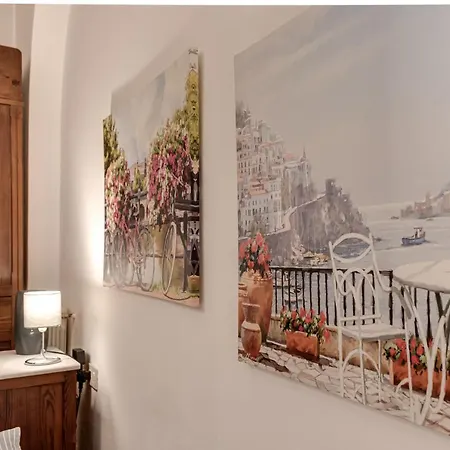 In San Frediano Apartment *