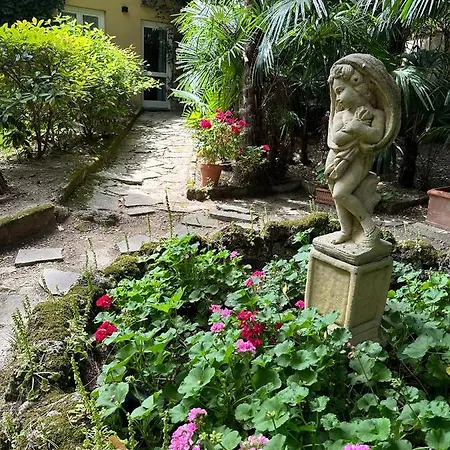 Dependance In Giardino Storico * Florence