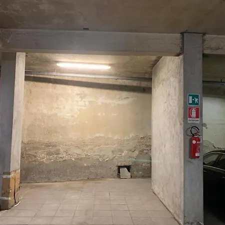 Lungarno 32 With Private Parking * Florenz