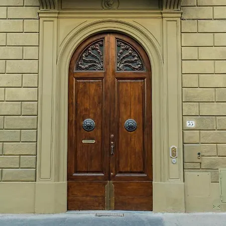 Big New Mattonaia Florenz