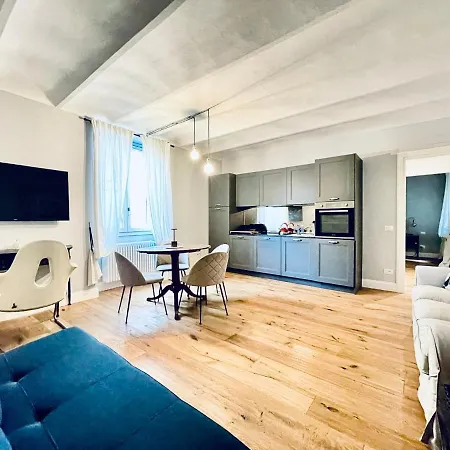 New Stylish 3-room On Lungarno *