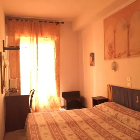 Hotel Ascot 3*