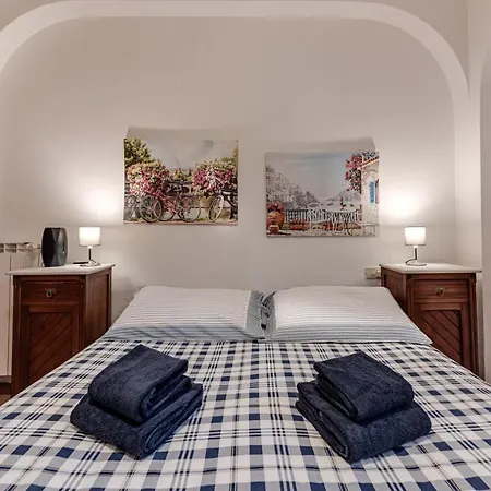 Apartment In San Frediano *