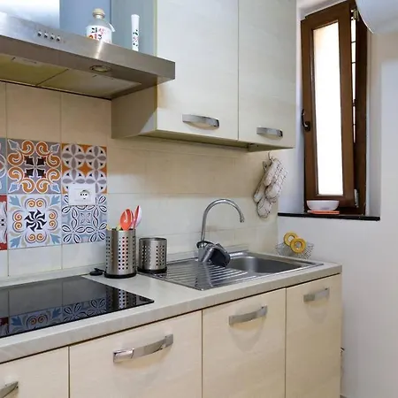 Il Pentagramma - 15 Minuti Dalla Stazione Smn Apartment *