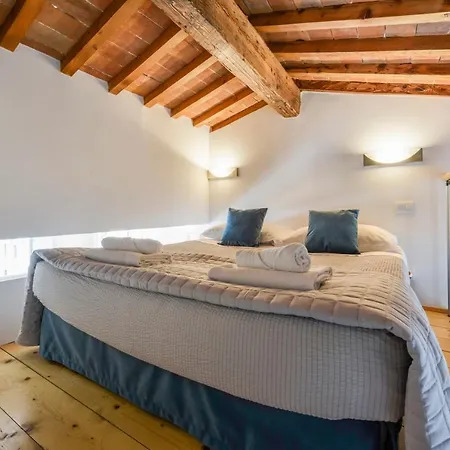 Casa Barontini Apartment *