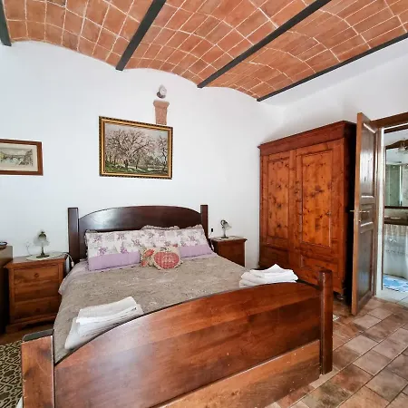 Lovely Nest Near Center Apartment *