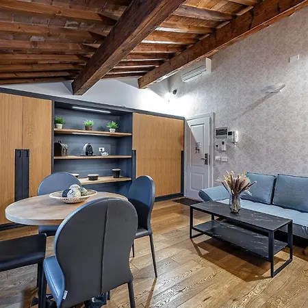 Martelli 6 Suite&apartments 3*