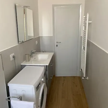 Lia's Home_ New Flat 2 Bedrooms W/balcony * Florence