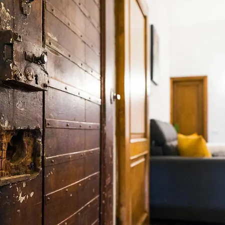 Apartment Via Ricasoli Cathedral Florence