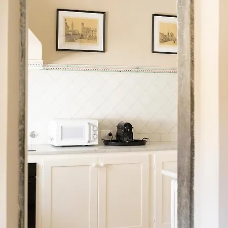 Guest house Santaelisabettafirenze 2 *
