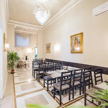 Bijou Roof Terrace Hotel 3*