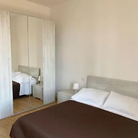 Lia's Home_ New Flat 2 Bedrooms W/balcony Apartment *