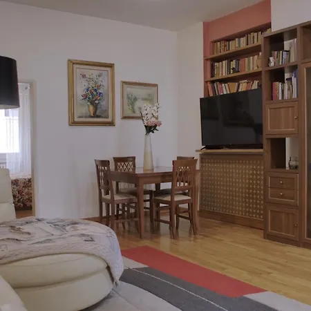 Grandma's House Appartement *