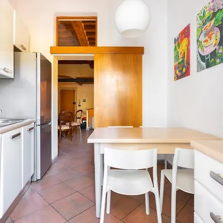 Verdi 11 Apartment *