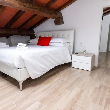 Cavour Apartment Florence