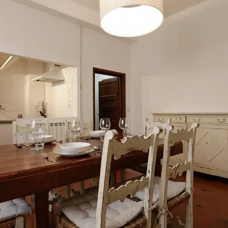 Ponte Vecchio Prestige Apartment Florence