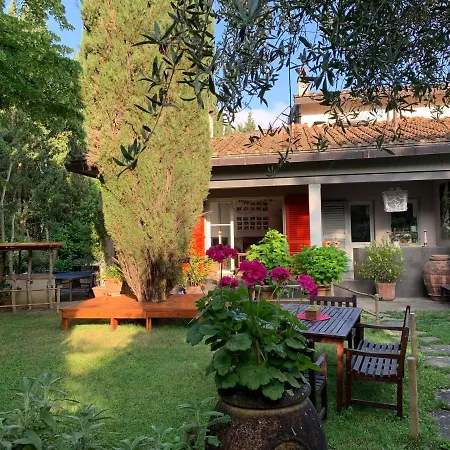 Holiday home Casa Nel Verde Con Giardino E Posto Auto *