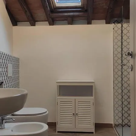 Large 2br Near Piazza San Marco Apartment Florence