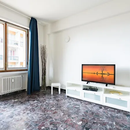 San Jacopino Roomy Flat With Balconies