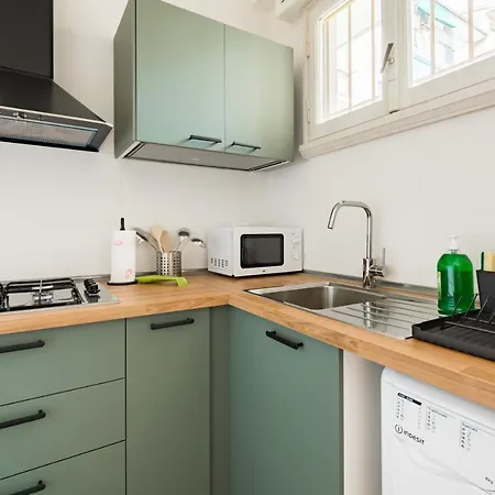 San Jacopino Roomy Flat With Balconies Florence