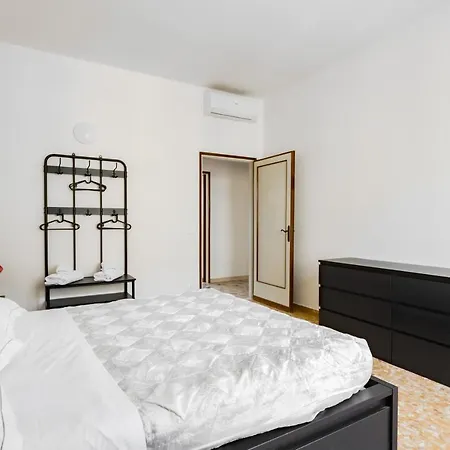 San Jacopino Roomy Flat With Balconies Apartment Florence