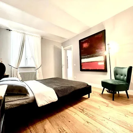 New Stylish 3-room On Lungarno Firenze