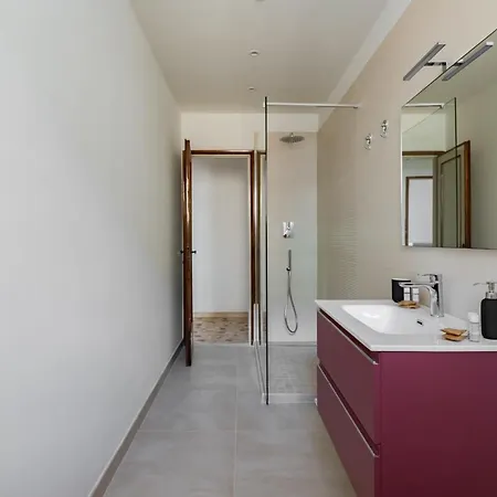 San Jacopino Roomy Flat With Balconies Apartment