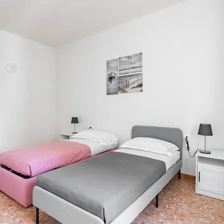 Apartment San Jacopino Roomy Flat With Balconies Florence
