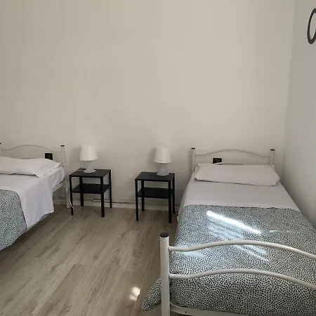 Apartment Faenza 79 Florence
