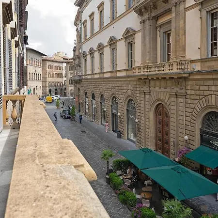 Tornabuoni Living