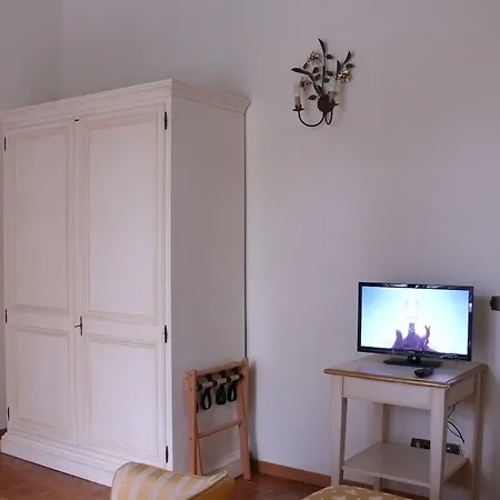Michelangiolo Aparthotel 3*