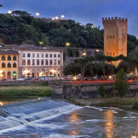 Lhp River & Hotell 5*